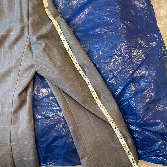 Men’s Michael Kor’s 2 Piece Suit - Picture 5 of 5